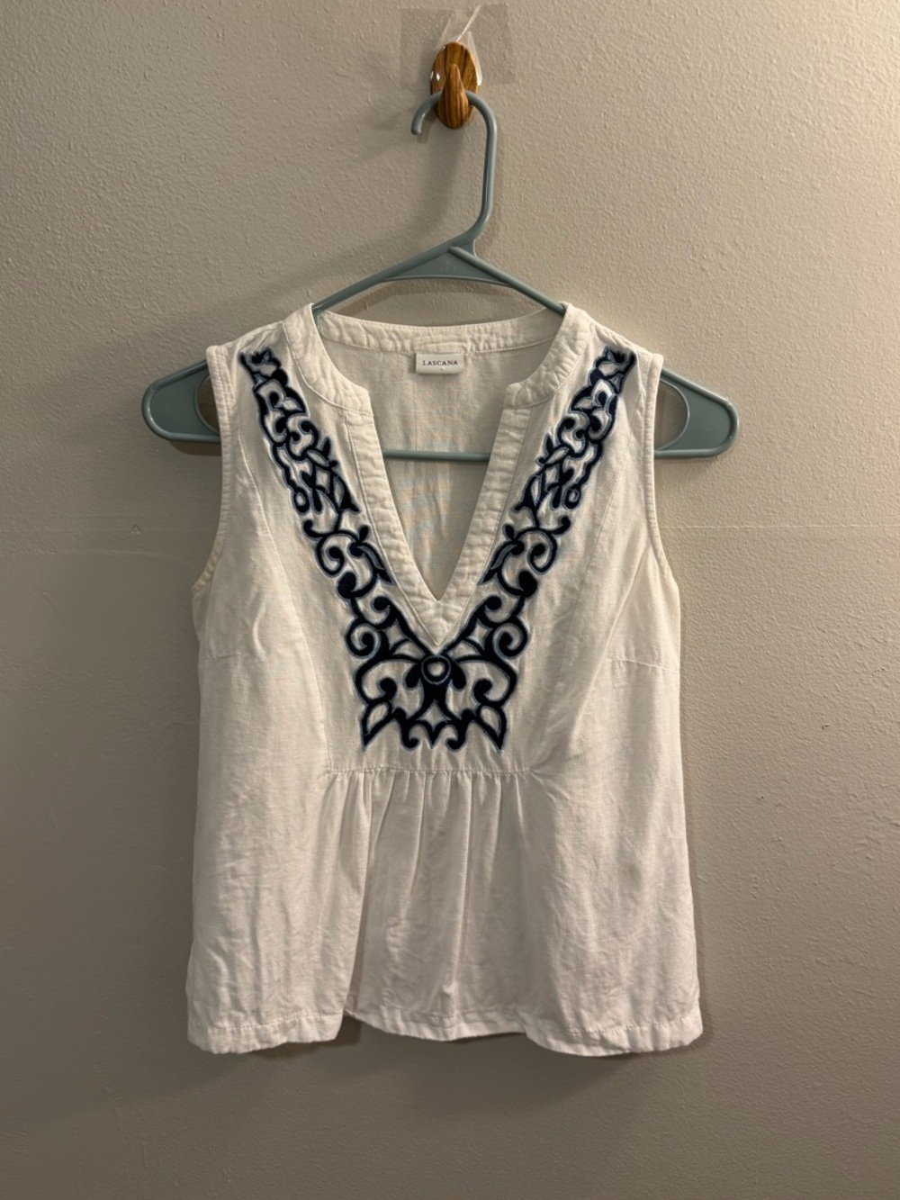 Lascana White Sleeveless V-Neck Camisole with Navy Embroidery